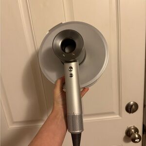 Dyson Silver Hair Dryer, 3 Attachments, Wall Mount, and Cooling Mat